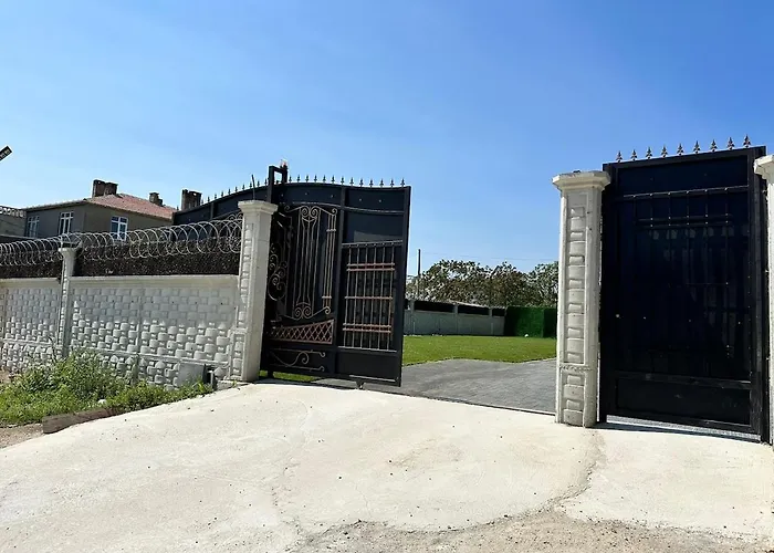 Lux Kavakli فيلة *