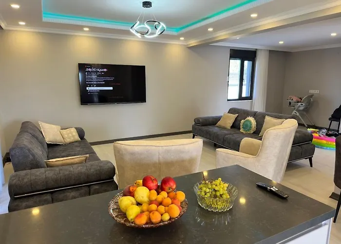 فيلة Lux Kavakli